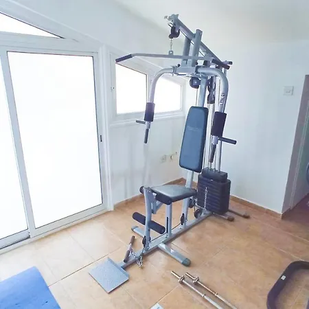 Privatunterkunft Luxury Private -sea View, Netflix, Gym- 5 Min From Beach! - Private In Shared