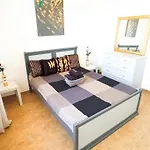 Luxury Private -sea View, Gym- 5 Min From Beach! - Private In Shared 民宿 *