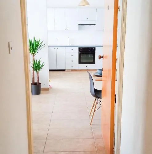 Luxury Private -sea View, Gym- 5 Min From Beach! - Private In Shared Rum i privatbostad *