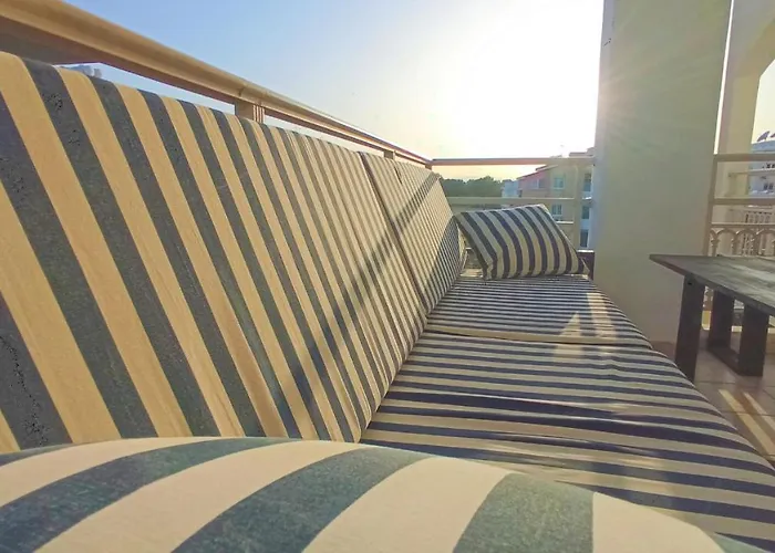 Luxury Private -sea View, Gym- 5 Min From Beach! - Private In Shared Rum i privatbostad