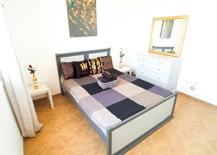 Luxury Private -sea View, Gym- 5 Min From Beach! - Private In Shared Rum i privatbostad *