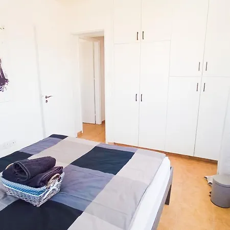 Privatunterkunft Luxury Private -sea View, Gym- 5 Min From Beach! - Private In Shared