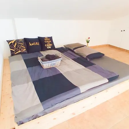 Privatunterkunft Luxury Private -sea View, Gym- 5 Min From Beach! - Private In Shared Larnaka